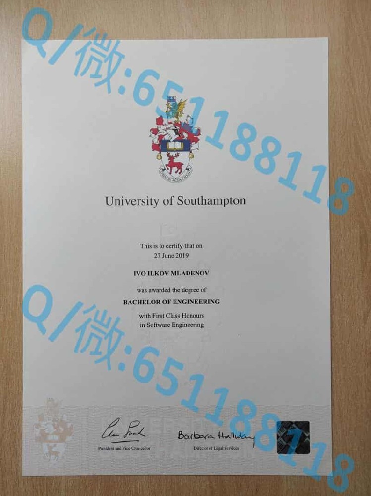 索尔福德大学成绩单阿斯隆理工学院毕业证样本|文凭参考|学位证|学校概况